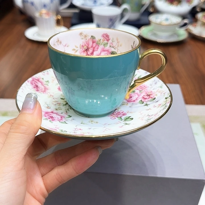 瓷片杯子杯子杯子水杯杯子水杯