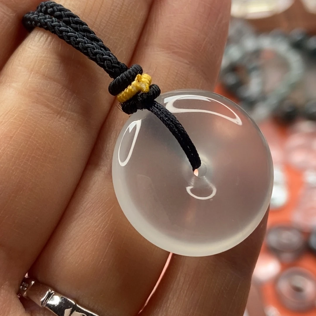 石英质玉颈饰未镶嵌