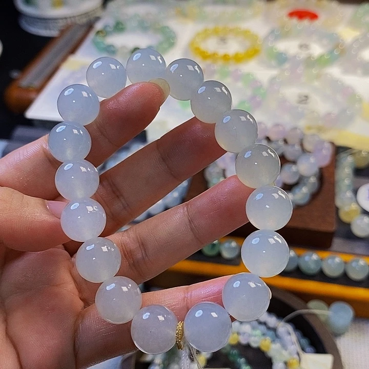 定制翡翠未镶嵌翡翠.