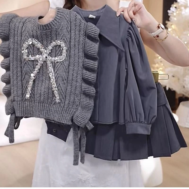 女童秋装套装2025新款女宝宝洋气针织马甲衬衫百褶裙学院风三件套