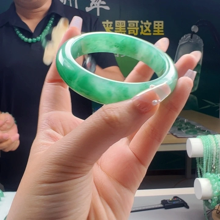 石英质玉手镯合金