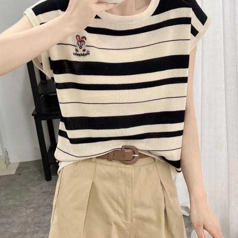 2025夏季新款韩版圆领条纹卡通图案绣花宽松百搭短袖冰丝针织衫女