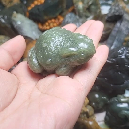 岫岩河磨玉（透闪石质玉）未镶嵌挂件