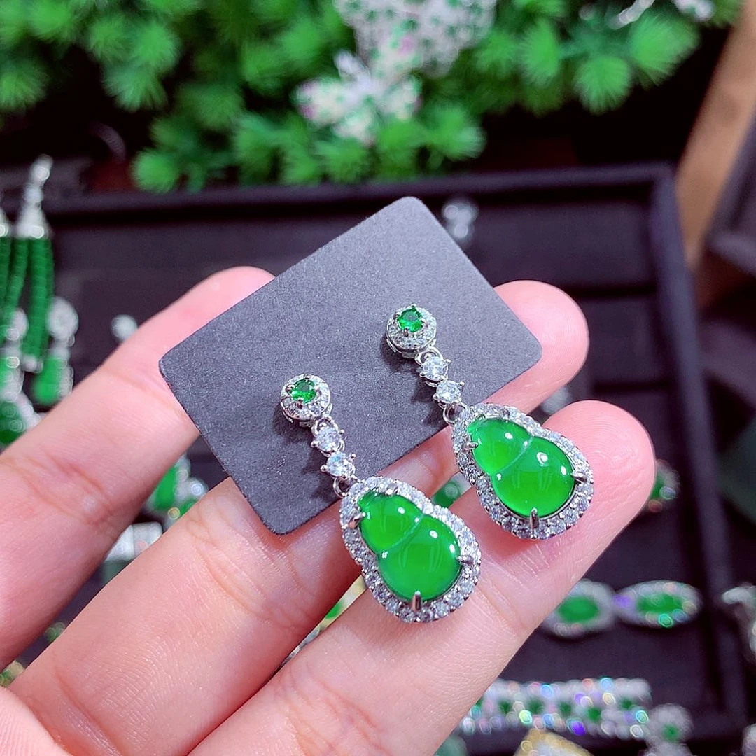 颈饰未镶嵌翡翠天然