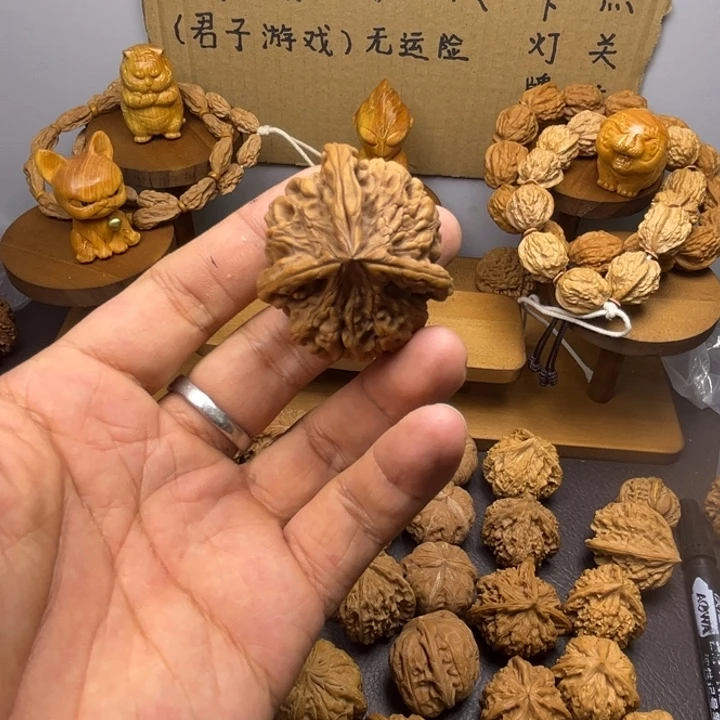 暮***°桃核吊坠三棱玉玺丁