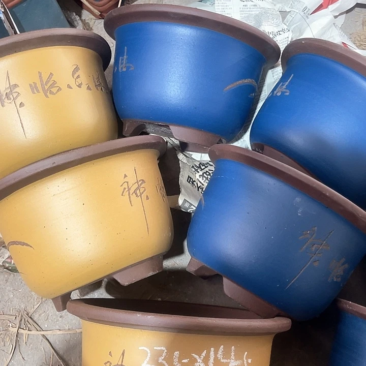 紫砂花盆   100-6。 23.5-14.5