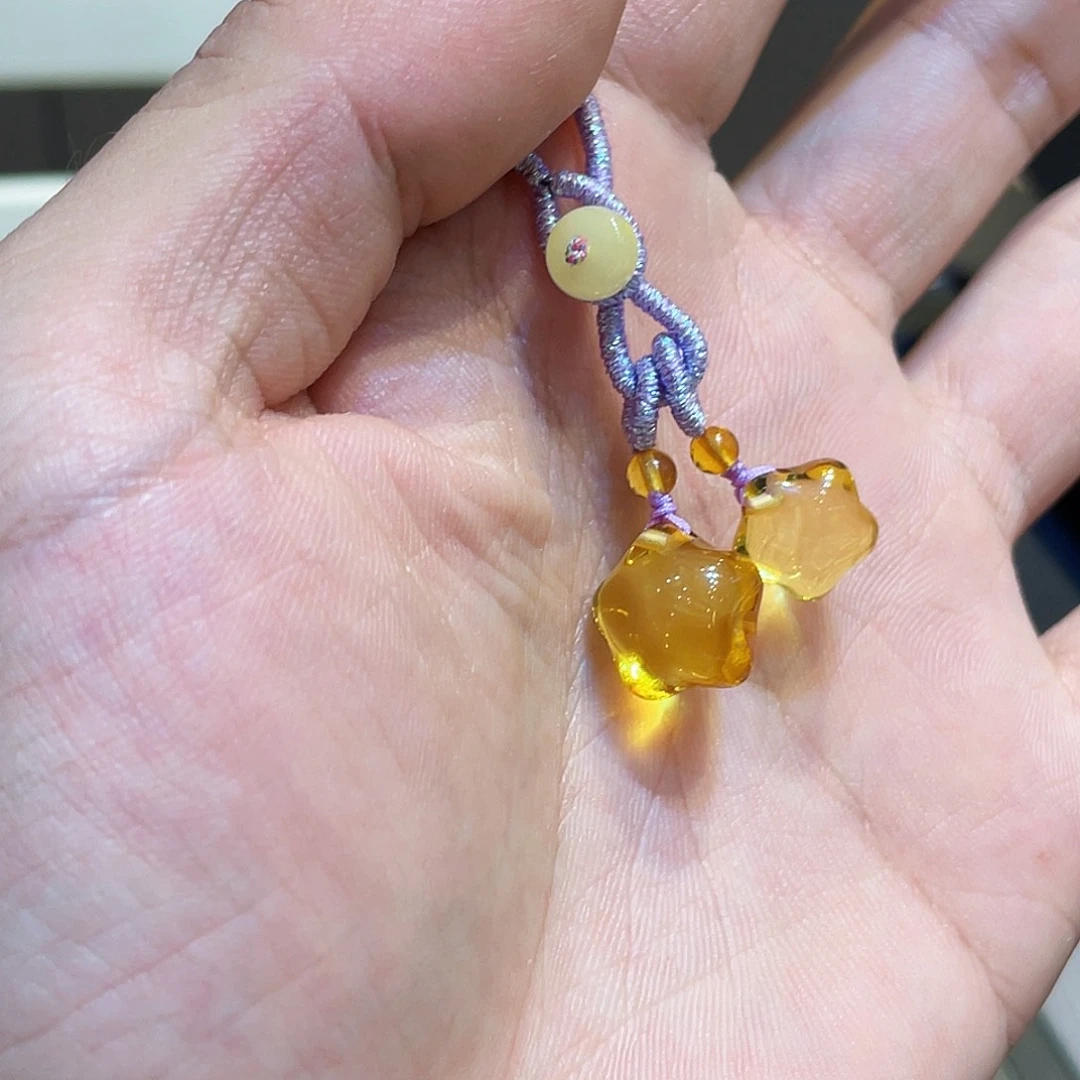 未镶嵌琥珀珠宝奇石