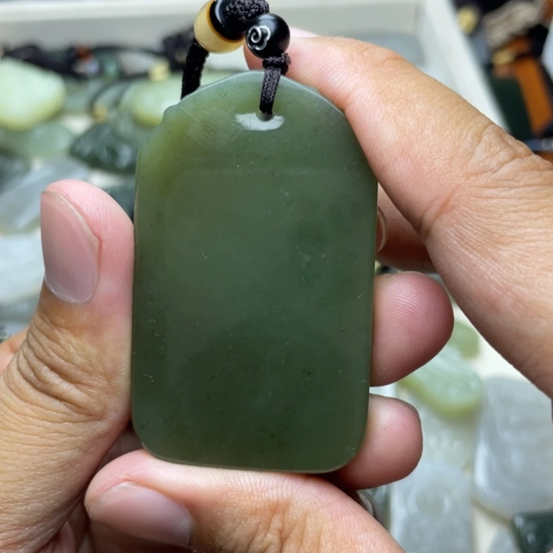 【闪购商品】颈饰未镶嵌和田玉