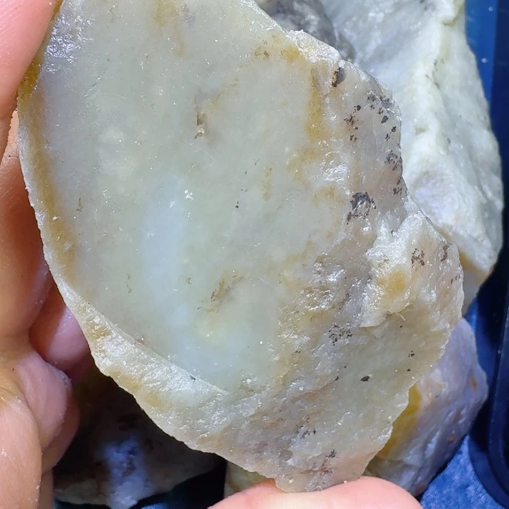 和田玉未镶嵌珠宝半成品