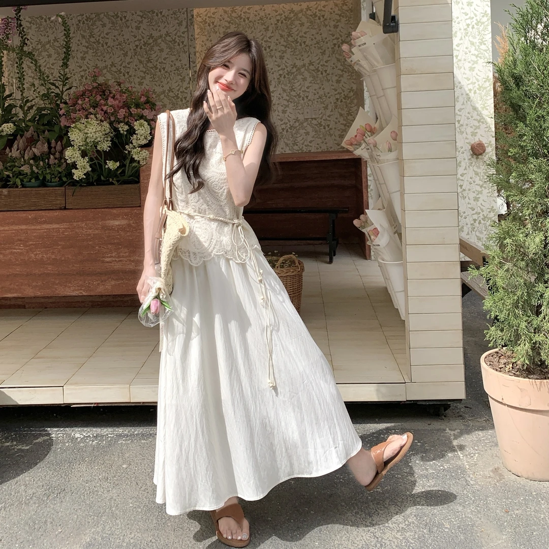 法式米白色蕾丝背心半身裙套装女夏2025新款两件套超好看夏日绝美