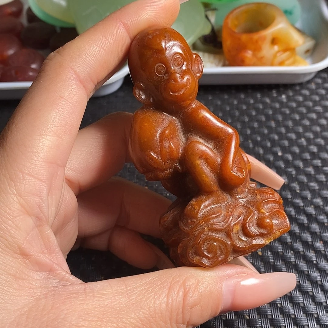 岫岩老玉（透闪石质玉）未镶嵌珠宝奇石