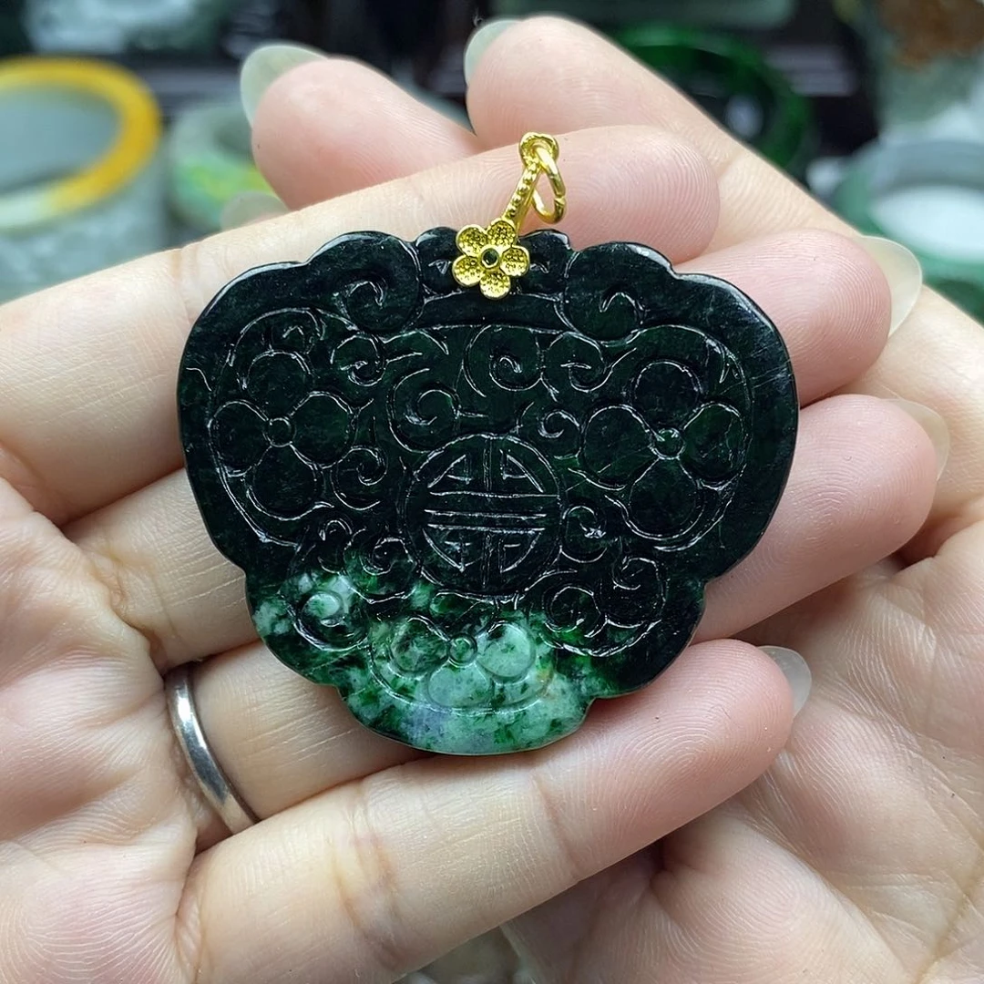 颈饰未镶嵌翡翠牌子