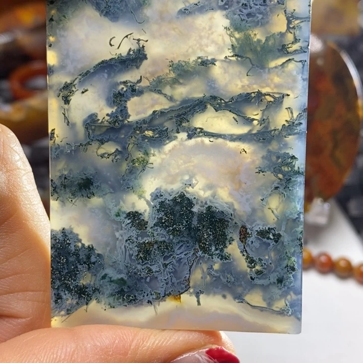 玛瑙/玉髓颈饰未镶嵌薄*。