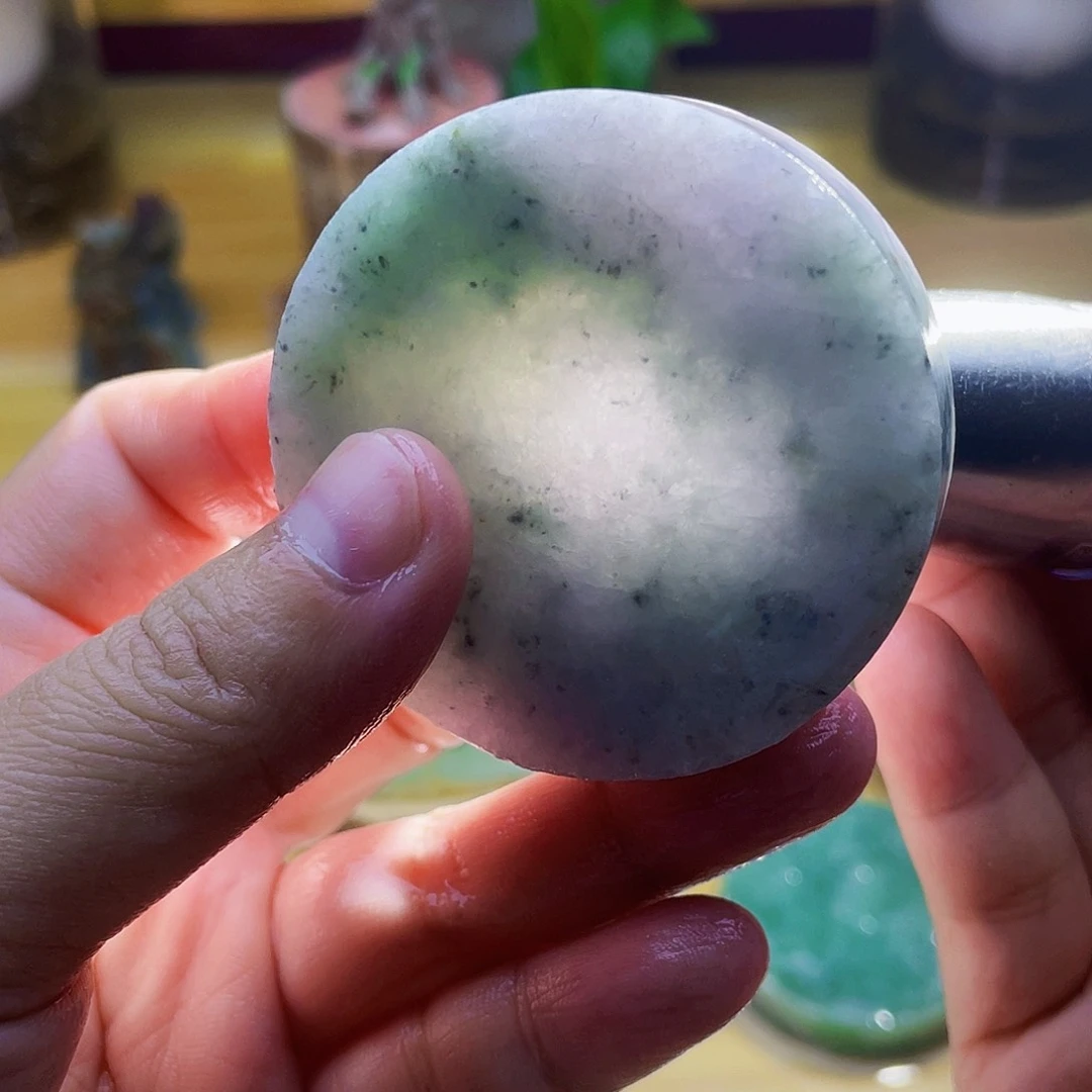 翡翠未镶嵌颈饰毛料38