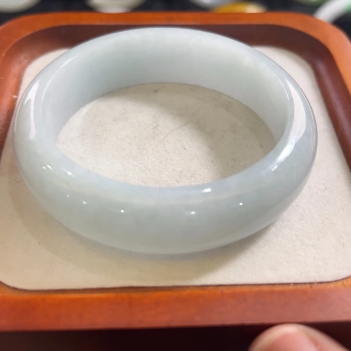 翡翠未镶嵌手镯翡翠
