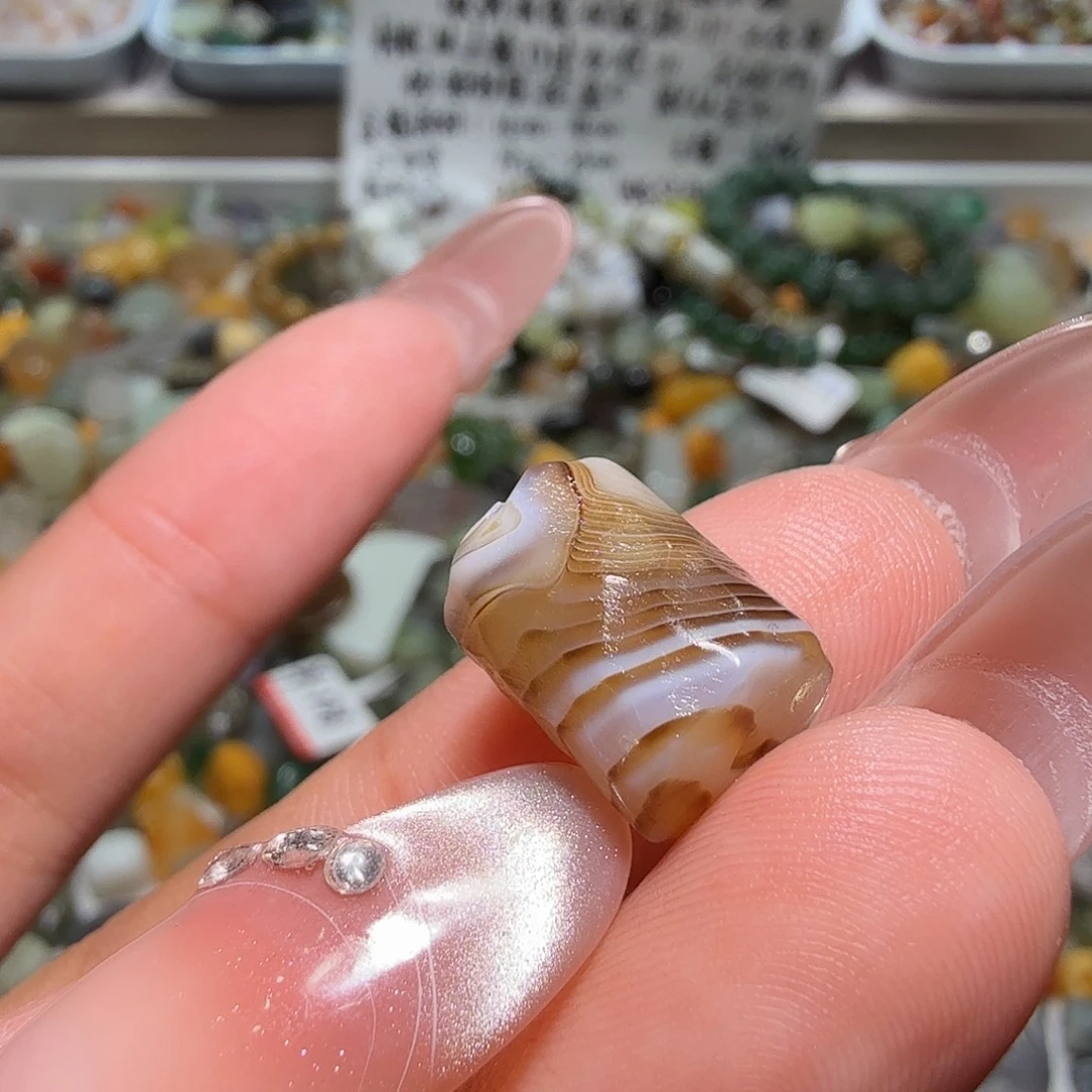 和田玉未镶嵌珠宝奇石