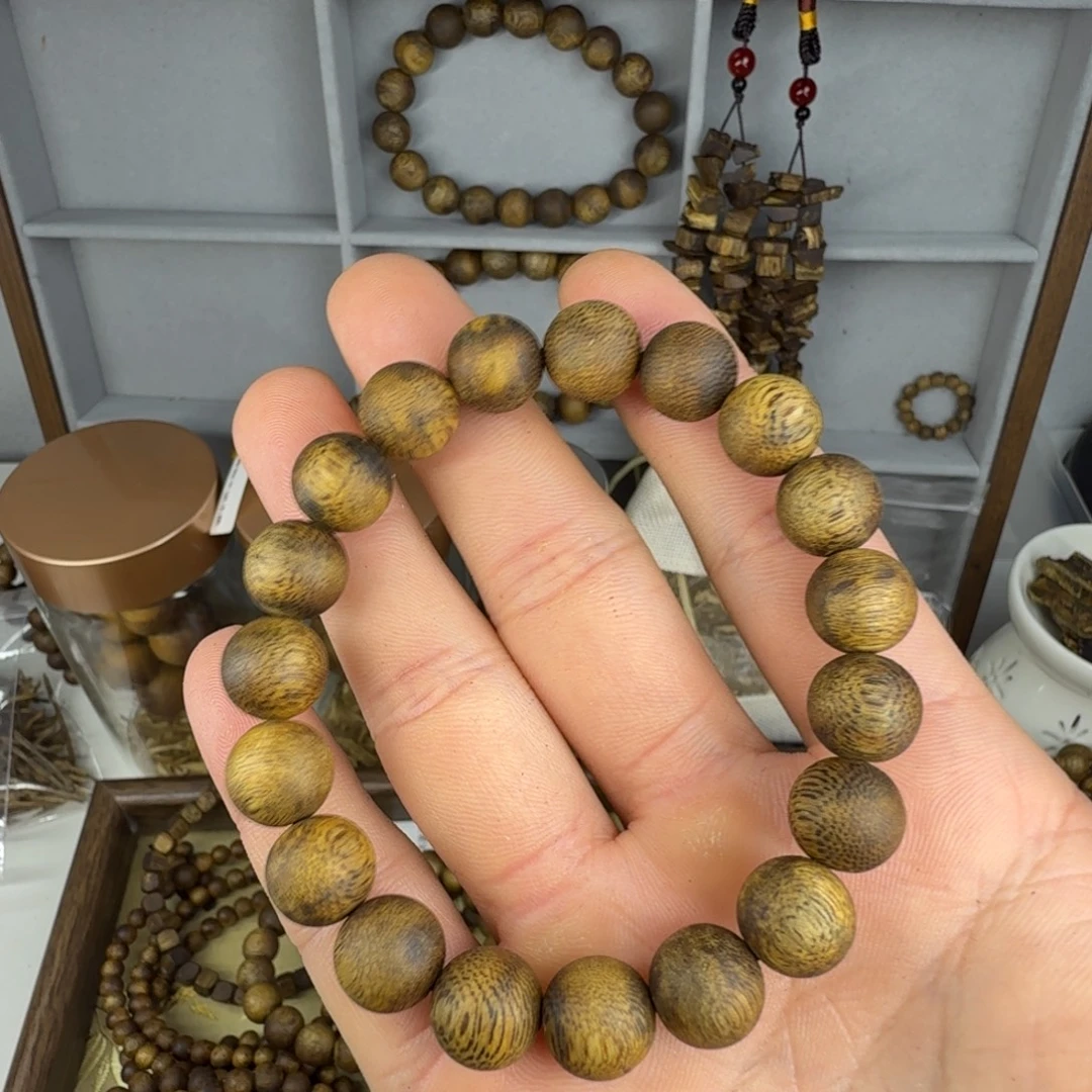 1.1单圈8g➕棋楠沉香