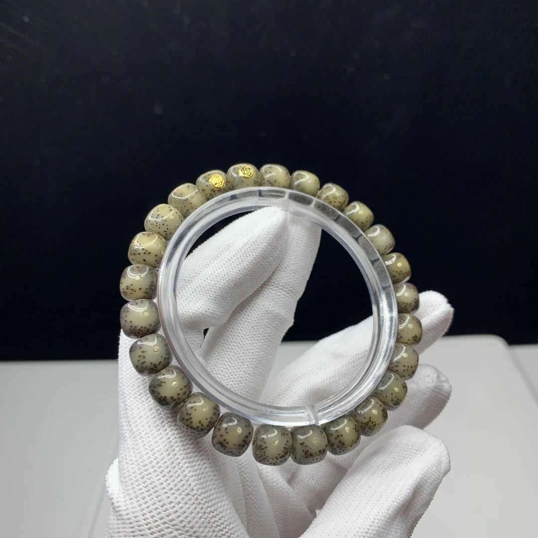 （毒玩老高专属）原脂灵玉料冰糯9-8桶珠单圈双标