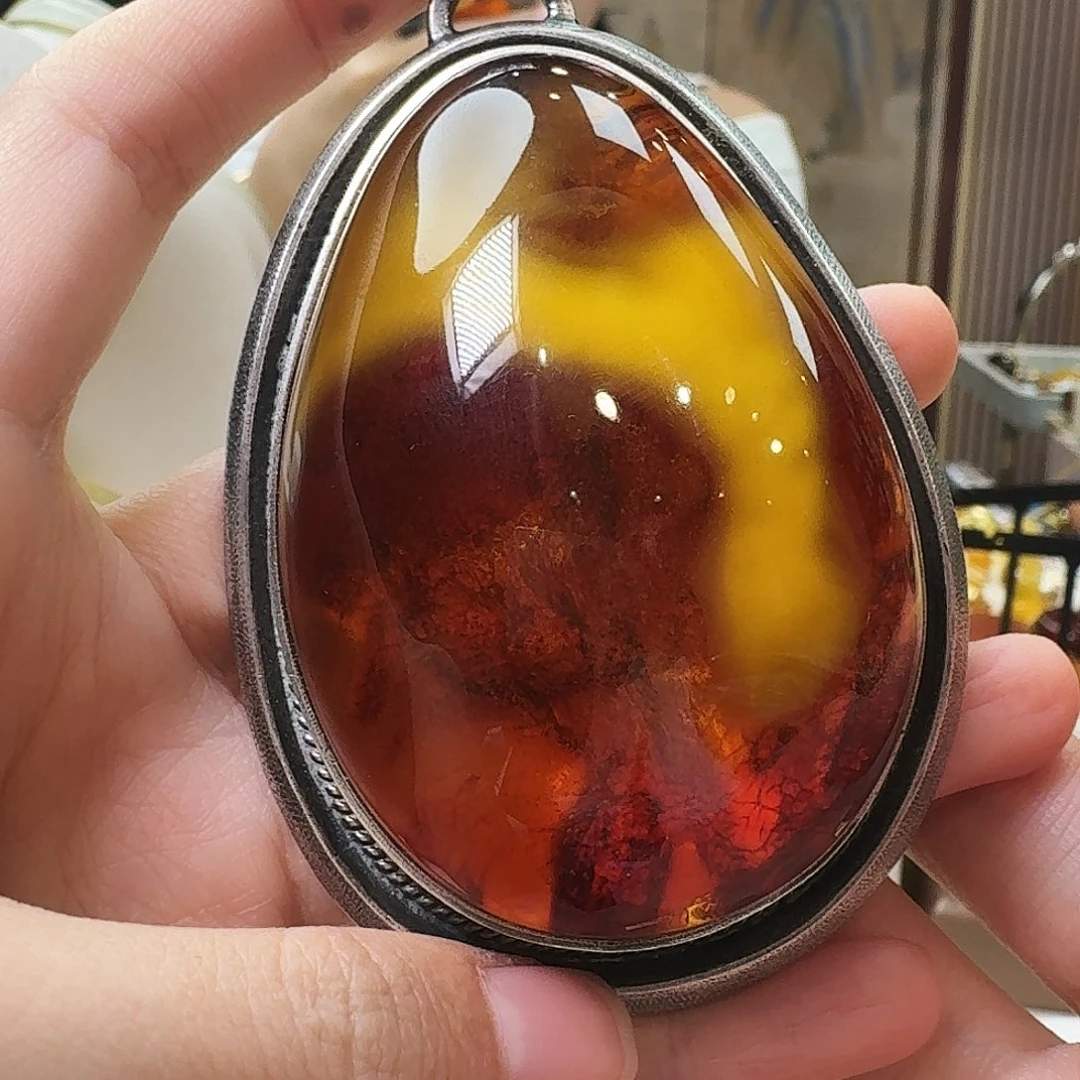 琥珀未镶嵌颈饰吊坠