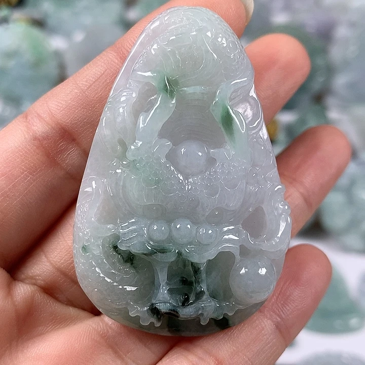 翡翠未镶嵌颈饰随形龙行天下卡厚10+