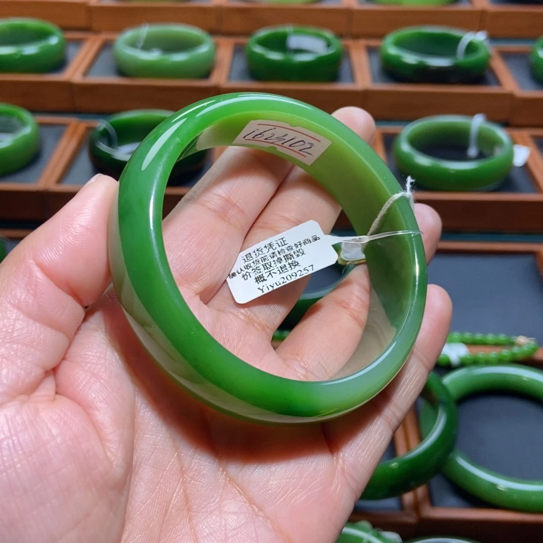 和田玉（碧玉）未镶嵌手镯粉绿5960