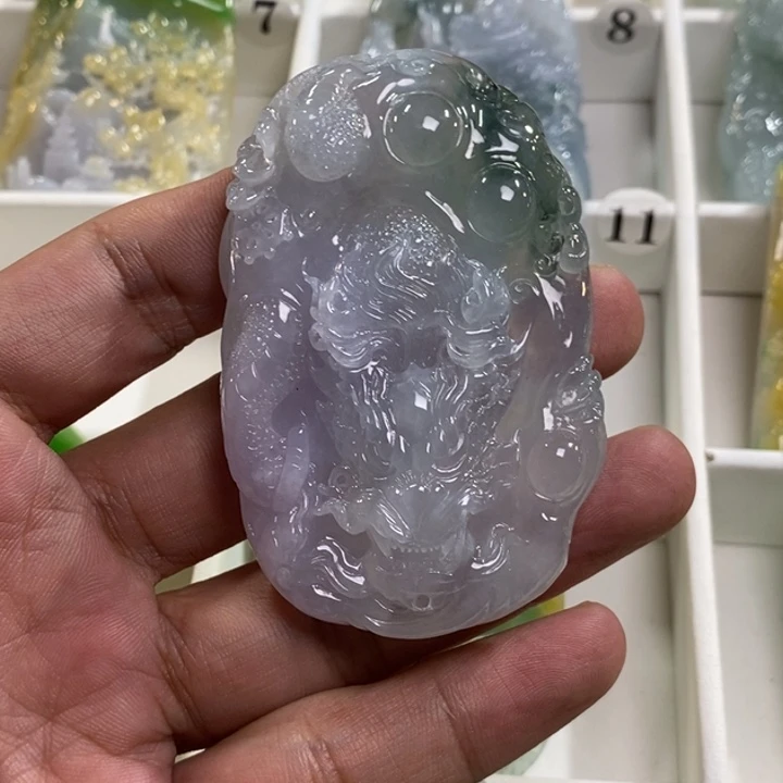 颈饰未镶嵌翡翠老**U龙