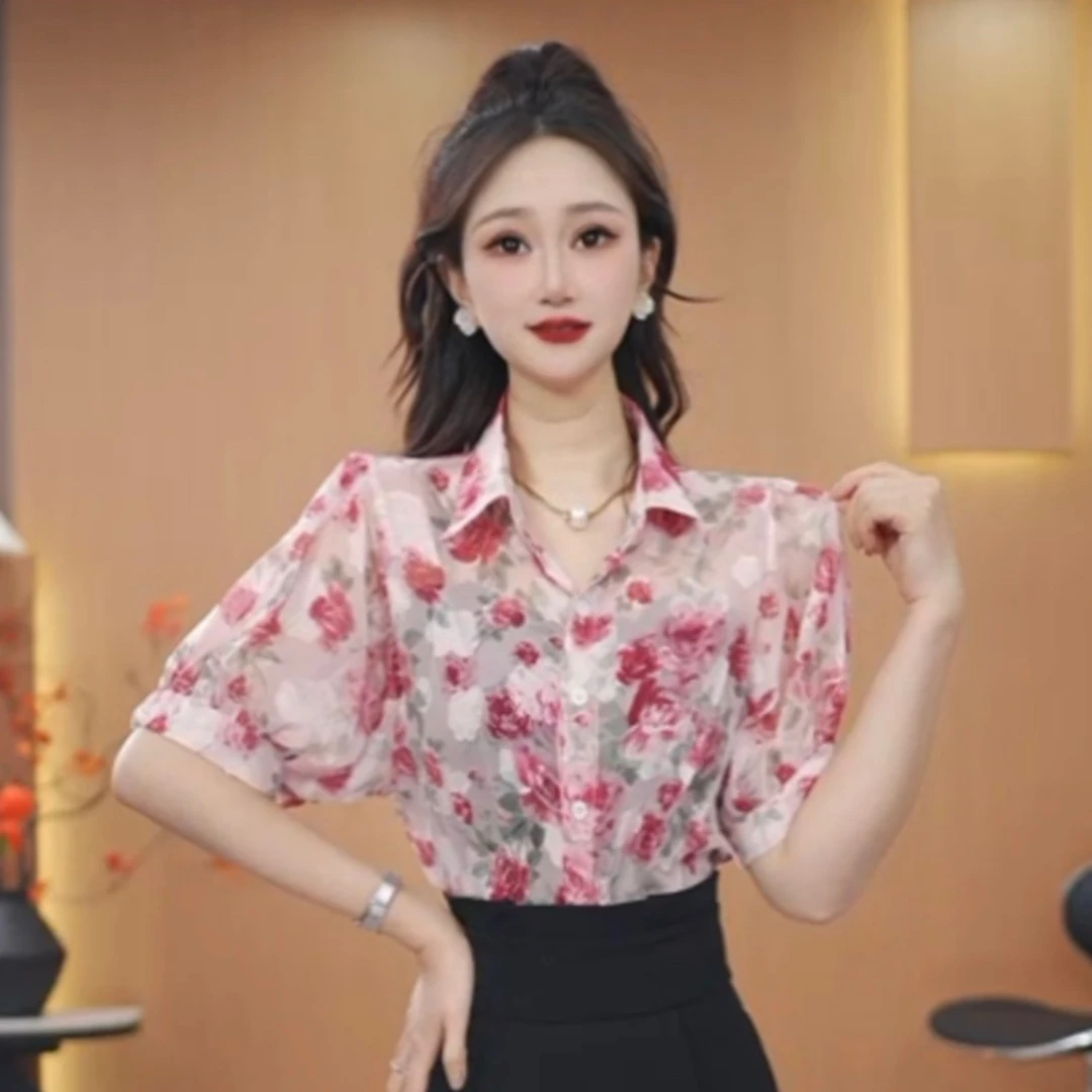 【星期衣】夏季新款设计感泡泡袖短袖小众上衣时尚港风提花衬衫女