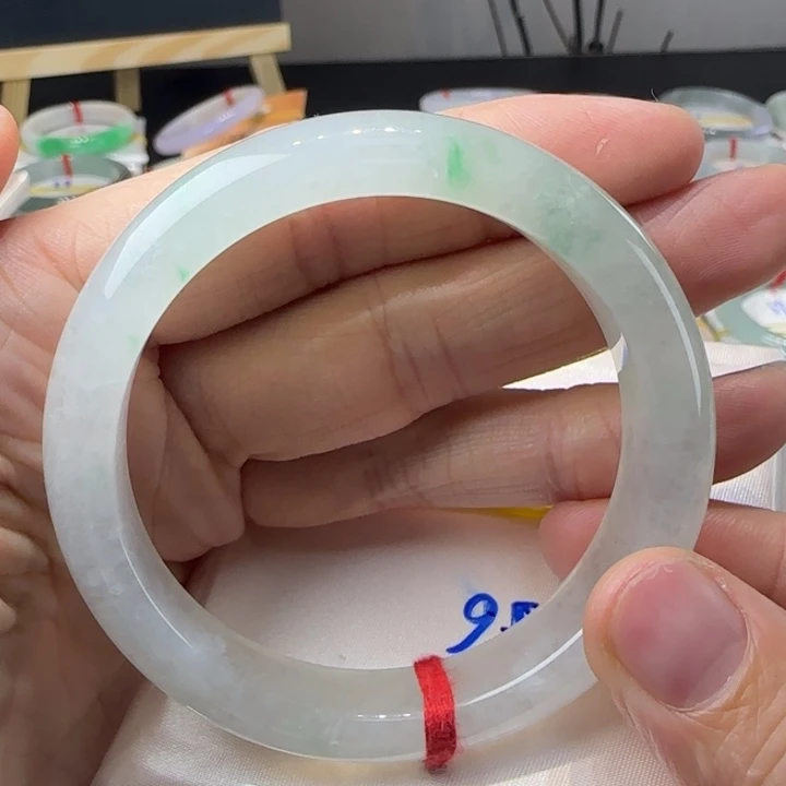 未镶嵌手镯翡翠翡翠手镯