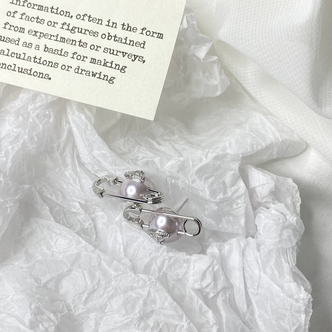 铜合金合成锆石耳饰 曼塔玫瑰星球百搭耳饰 3293