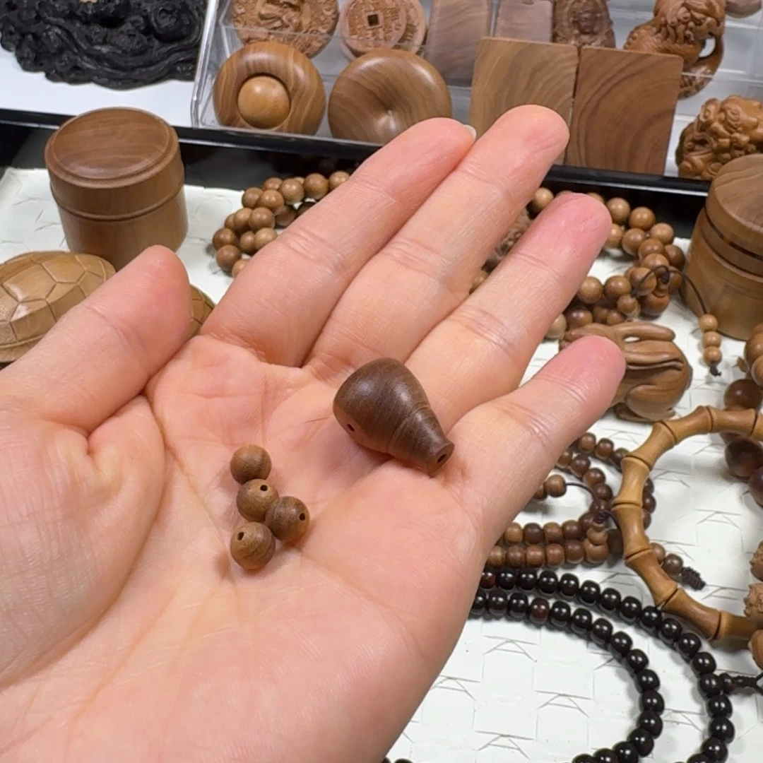 ༻***༺檀香木无事牌配饰珠三通