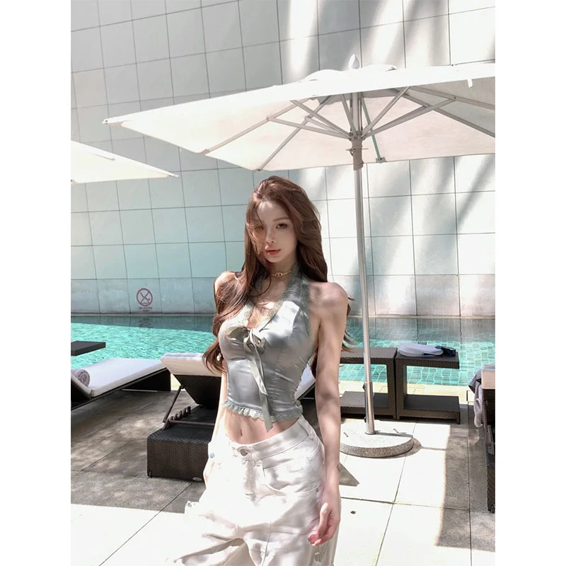 辣妹纯欲穿搭夏季新款设计感花边V领挂脖上衣高腰直筒显瘦阔腿裤