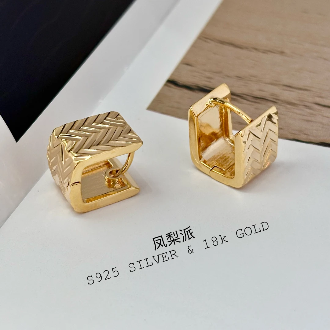 铜合金耳饰 小众设计感菱形纹法式金属风耳环设计感时尚百搭耳饰