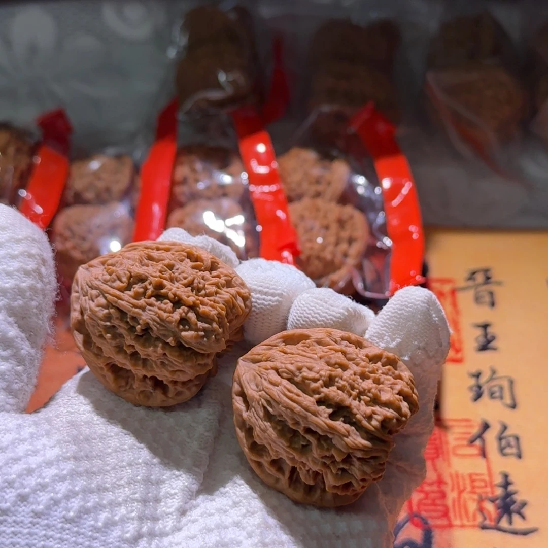 老***室吊坠文玩核桃40+南疆石