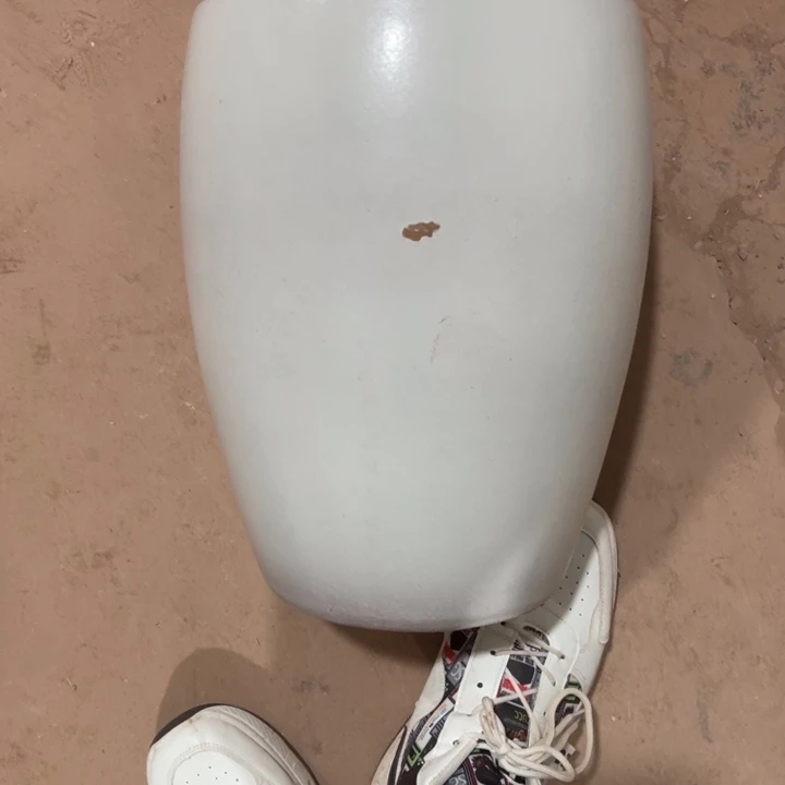 花盆紫砂口径23高度33一只小瑕疵