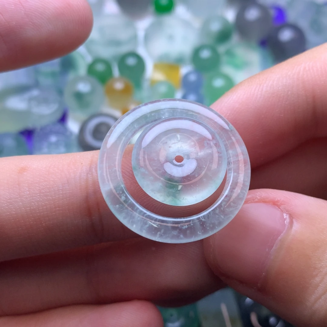 早***限定制翡翠未镶嵌挂件