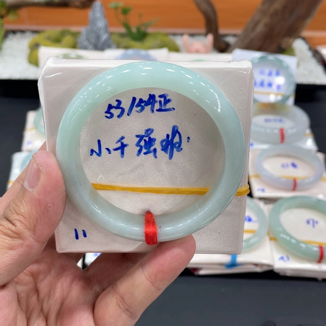 未镶嵌手镯翡翠缅甸翡翠