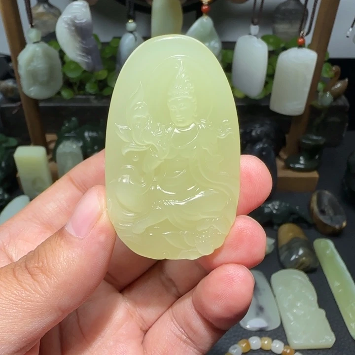 叫***调和田玉未镶嵌挂件