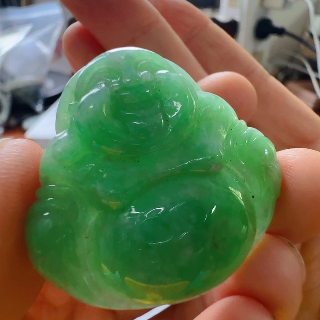 宁***司翡翠未镶嵌颈饰翡翠660