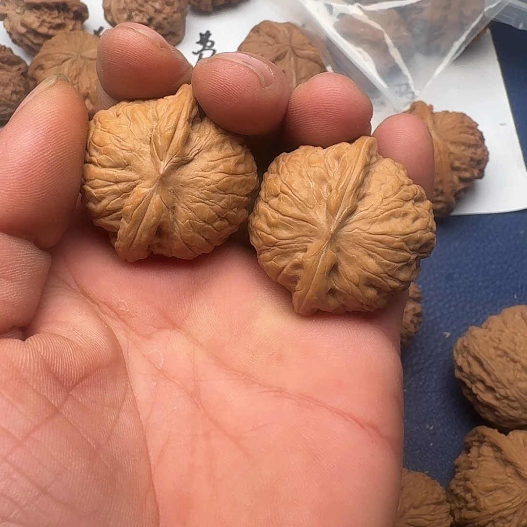 吊坠文玩核桃乾隆磨盘文玩核桃