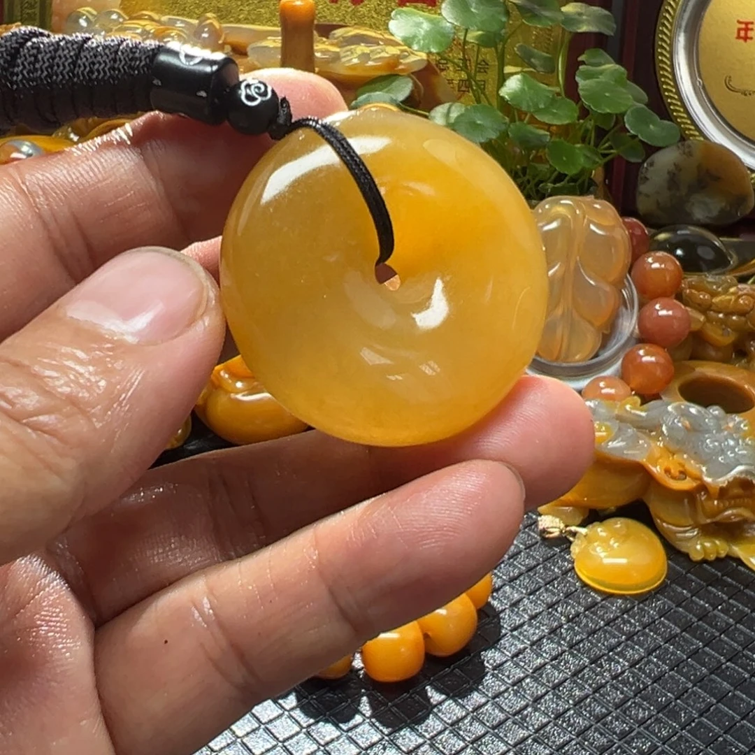 石英质玉未镶嵌颈饰