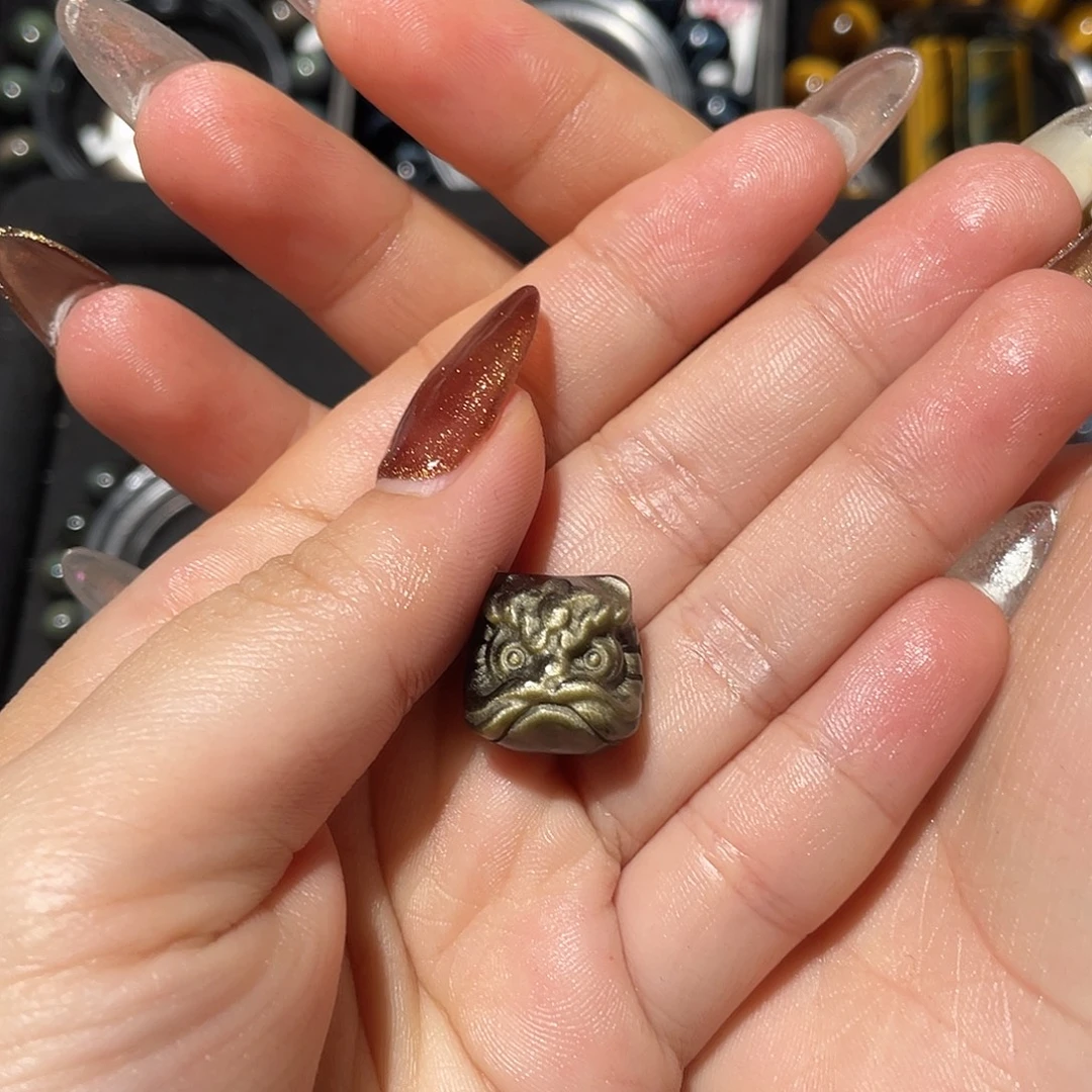 娜***耶黑曜岩未镶嵌颈饰