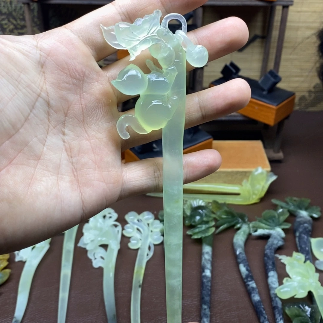 信***珠蛇纹石玉未镶嵌发饰