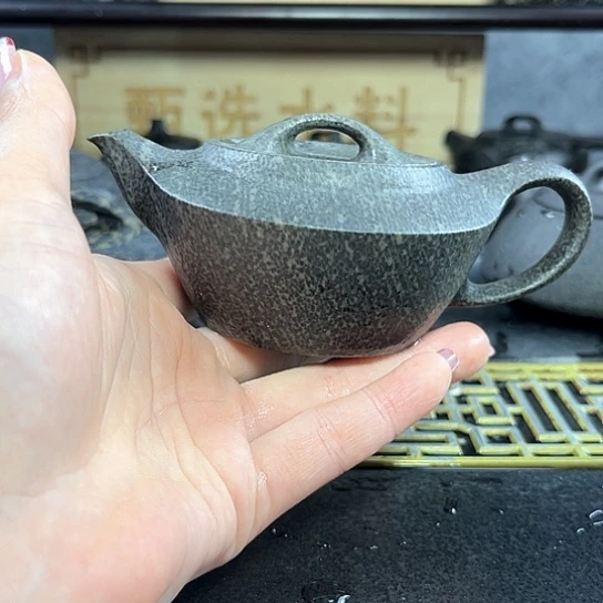 家*哥安化冰碛岩归燕壶