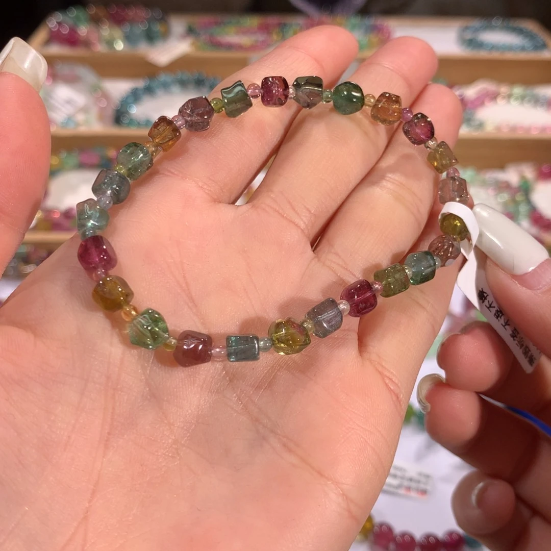 碧玺多样性发货一件未镶嵌