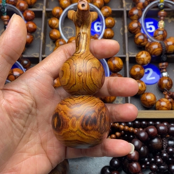 小***宝黄花梨/降香黄檀把件葫芦