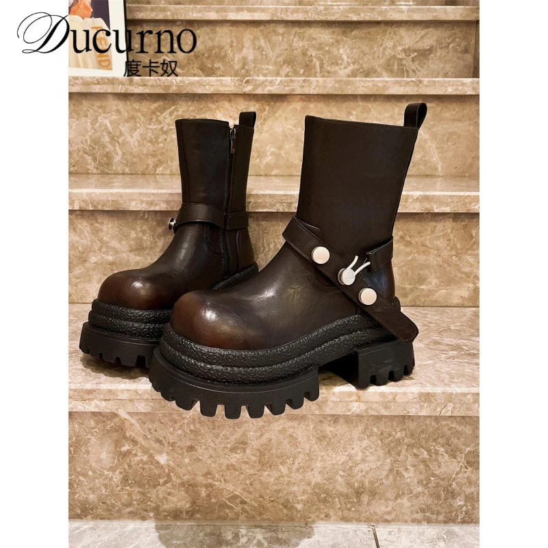 2025新款真皮铆钉松糕小个子6cm增高马丁靴烟筒靴切尔西靴短靴女