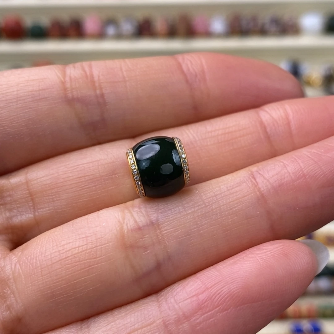 和田玉18K金镶嵌颈饰