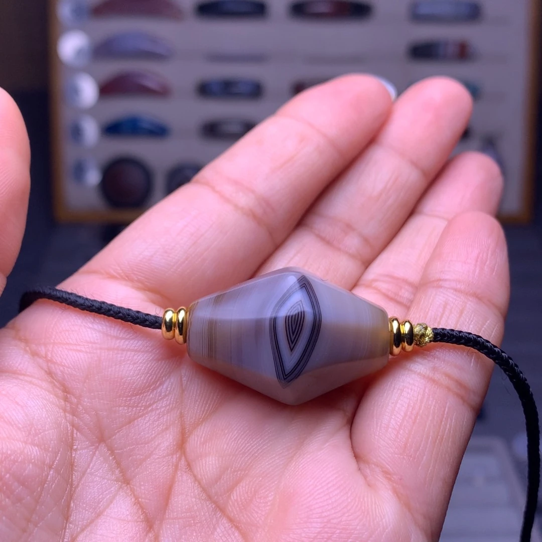 山***帅未镶嵌玛瑙/玉髓珠宝奇石