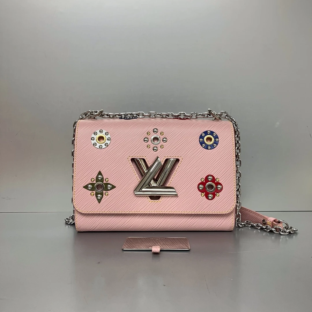 95新 LouisVuitton/路易威登 Lv 徽章樱花粉twist中号 99新