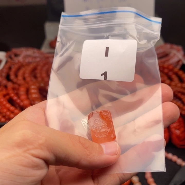 未镶嵌南红玛瑙多样性发货吊坠南红玛瑙